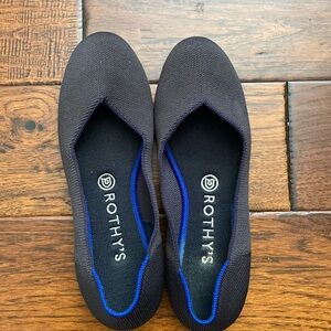 Charcoal Round Toe Rothy’s